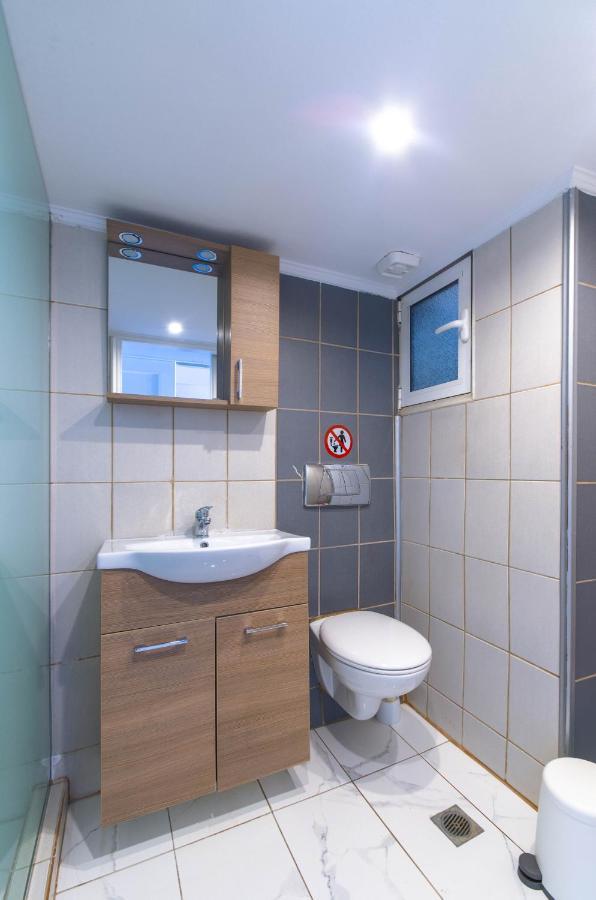 أثينا New Renovated 1B Apartment Close To Historic Center المظهر الخارجي الصورة