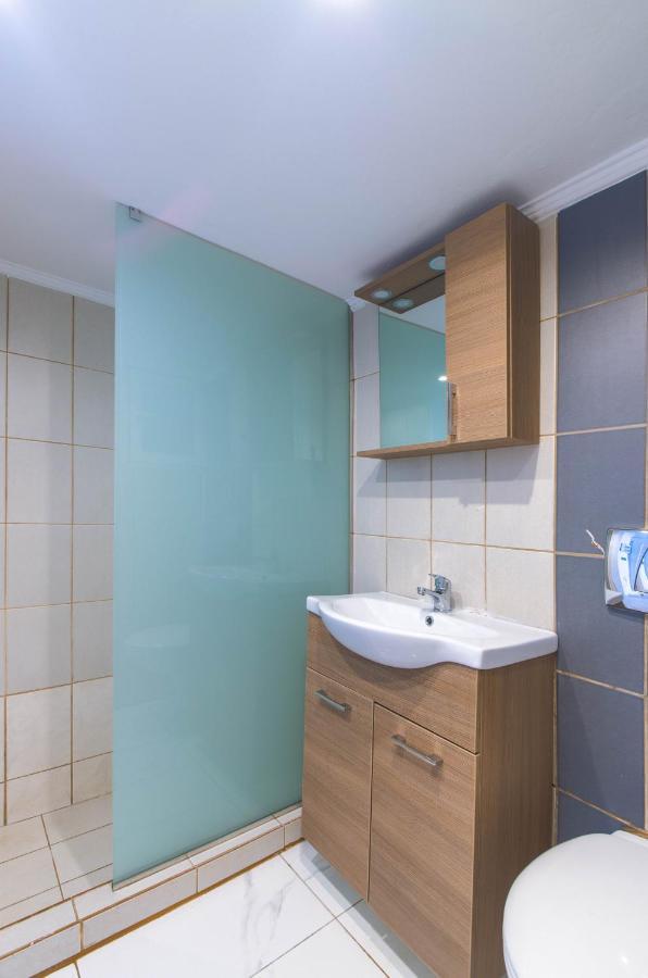 أثينا New Renovated 1B Apartment Close To Historic Center المظهر الخارجي الصورة